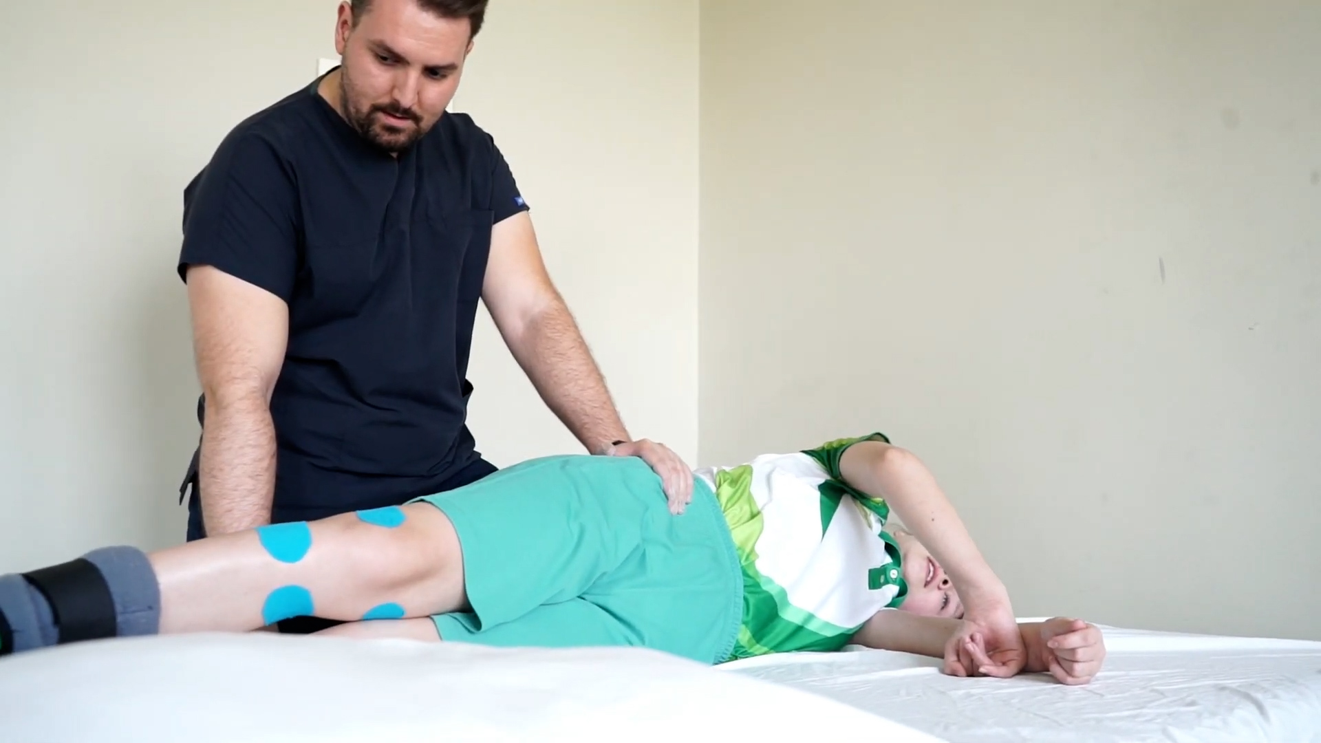 Düşük Ayak Şikayetinden Emin Adımlara: MS Rehabilitasyonu